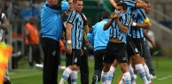 Dudu desencanta, Grêmio vence a Chapecoense e segue colado no G-4!