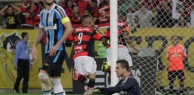 Pouco inspirado, Grêmio perde para o Flamengo no Maracanã