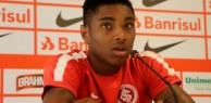 Vitinho indica time com outra postura e pede para Inter “dar campo” na semi