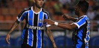Grêmio perde, sofre muitos gols, mas segue na vice-liderança