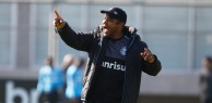 Grêmio prefere ‘copo meio cheio’ e evita reclamar de jogo adiado
